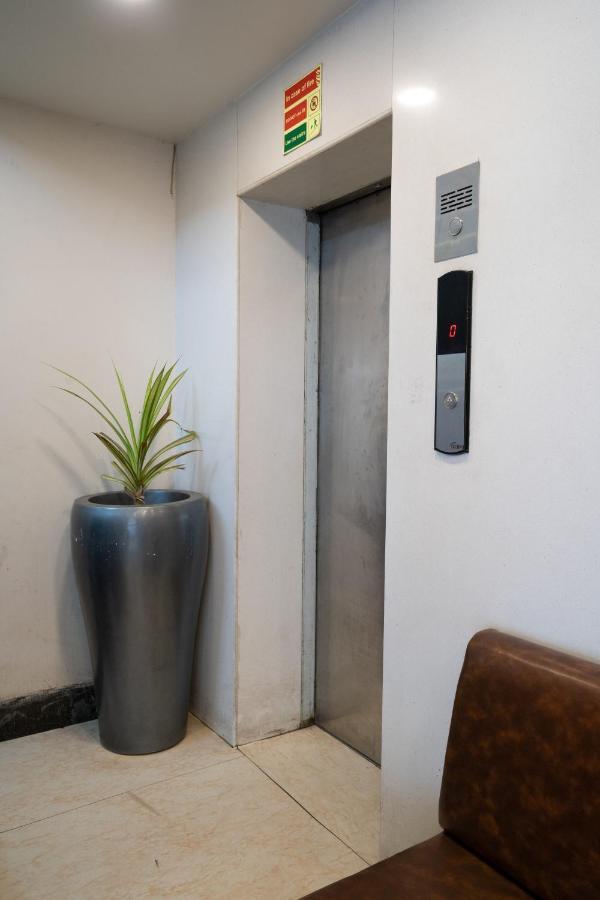 Hotel Kyra Airport Ahmedabad Exterior foto